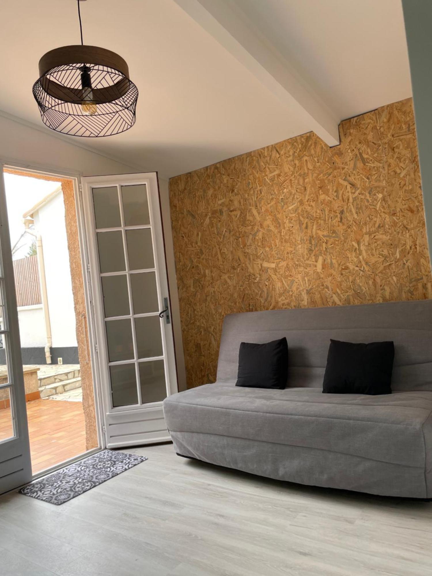 Villa Lcsm Et Studio Фронтинян Екстериор снимка